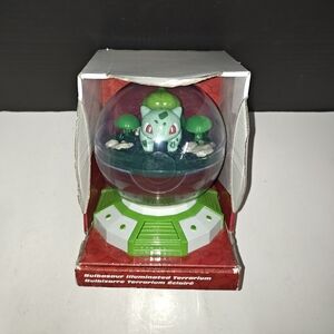 Geeknet Pokemon Bulbasaur Illuminated Terrarium Kids Collectible Light Up Toy